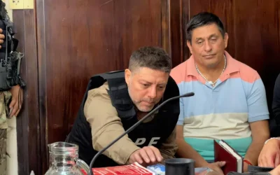 AIRALDI: VINO, DESMINTIO, DECLARO, SE SOLIDARIZO Y SE FUE