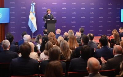 Javier Milei encabezará una reunión con legisladores de LLA en la Casa Rosada junto a Karina y Diego Santilli