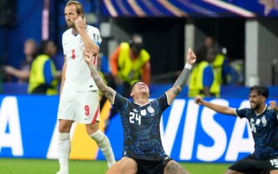 A puro orgullo, Argentina protagonizó otra remontada histórica: le ganó a Inglaterra 2-1 y jugará la final del Mundial