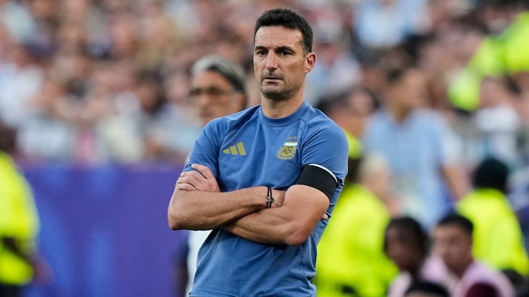 asi-fue-la-reaccion-de-lionel-scaloni-al-gol-de-mac-allister-20260712-020242