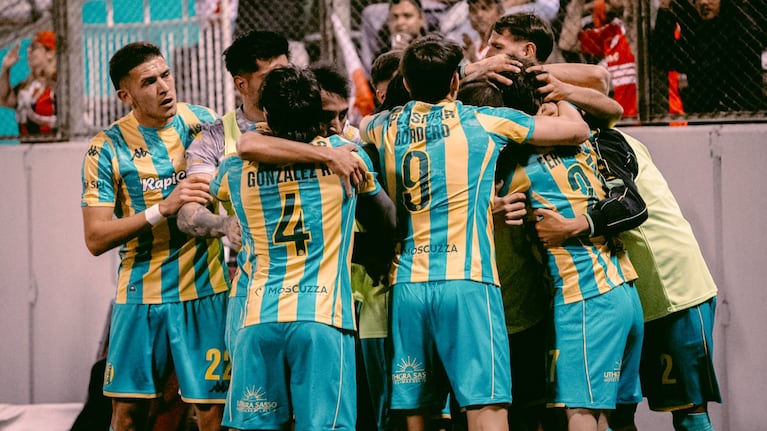 batacazo-en-la-copa-argentina-aldosivi-le-gano-3-1-a-river-y-lo-elimino-de-la-competencia-20260718-030134