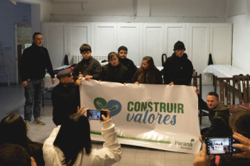 Construir Valores: el Taller de Teatro Inclusivo compartió una muestra abierta junto a familias y amigos