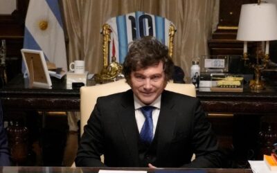 Javier Milei descartó dar asueto por la semifinal contra Inglaterra y seguirá el partido con Karina desde Olivos