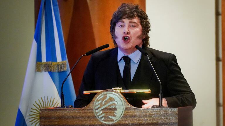 javier-milei-ratifico-que-buscara-la-reeleccion-voy-a-terminar-este-mandato-y-voy-a-tener-cuatro-ano-20260717-010141