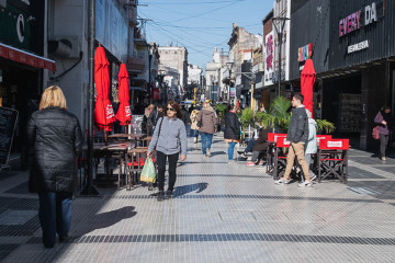La Peatonal San Martín vive el “Miércoles de Paseo” con actividades para disfrutar
