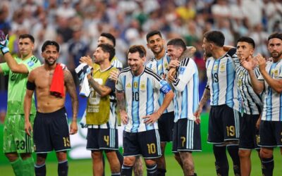 La Selección argentina sufrió hasta el final, pero le ganó 3-2 a Cabo Verde en el alargue y clasificó a octavos