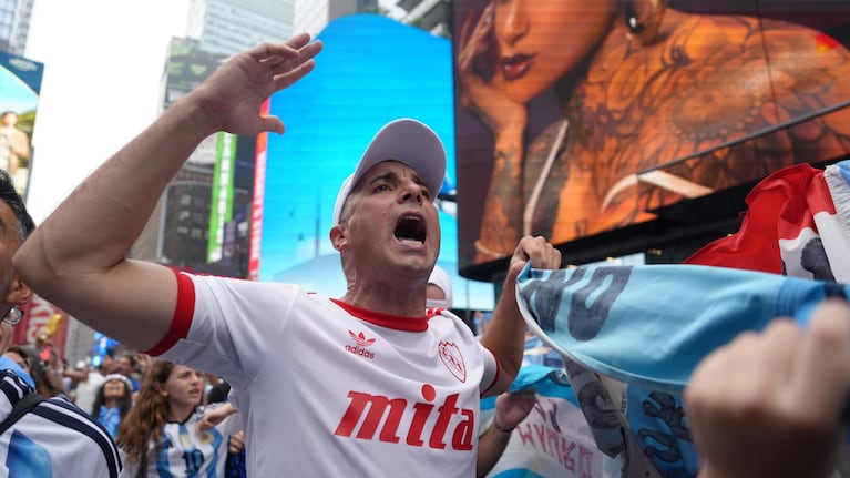no-tengo-voz-y-en-el-partido-sera-peor-los-testimonios-de-los-hinchas-argentinos-que-participaron-de-20260719-024510