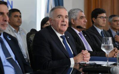 Operaron de urgencia al gobernador de Tucumán y le colocaron un stent: cuál es su estado de salud