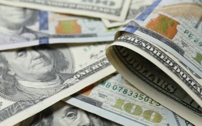 El dólar mayorista alcanzó un récord y superó los $1500 por primera vez