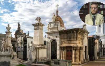 El dueño de la bóveda del Cementerio de la Recoleta que la Ciudad quiere convertir en un gift shop: “Nuestros muertos están ahí”