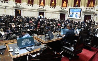 El Gobierno puso en pausa la Ley de Propiedad Privada y priorizará la reforma del Banco Central