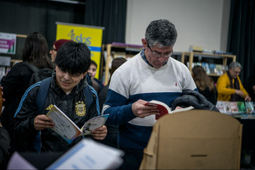 Exitosa primera jornada de la XIV edición de la Feria del Libro Paraná Lee