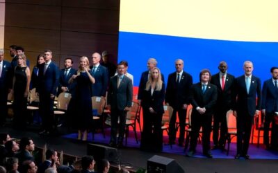Javier Milei acompañó la asunción del nuevo presidente de Colombia, en medio de un megaoperativo antiterrorista