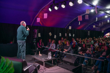La Feria del Libro reune a escritores y lectores en jornadas de charlas, literatura y encuentro