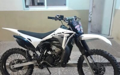 Le enviaron fotos de su moto robada y le pidieron dinero para recuperarla