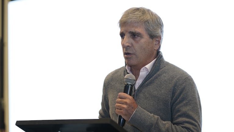 luis-caputo-anuncio-nuevas-inversiones-y-anticipo-que-la-economia-va-a-mejorar-no-hay-razon-para-no-20260813-000217