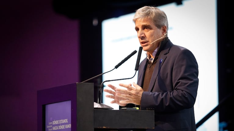 luis-caputo-dara-una-conferencia-de-prensa-para-anunciar-medidas-antes-de-una-sesion-clave-en-diputa-20260826-021358