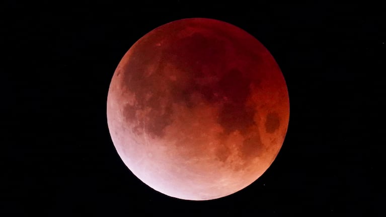 luna-de-sangre-de-agosto-a-que-hora-y-donde-se-vera-el-ultimo-gran-eclipse-del-ano-20260828-011047