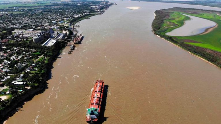 paro-portuario-140-barcos-permanecen-sin-operar-y-las-exportaciones-de-granos-estan-frenadas-20260804-000741