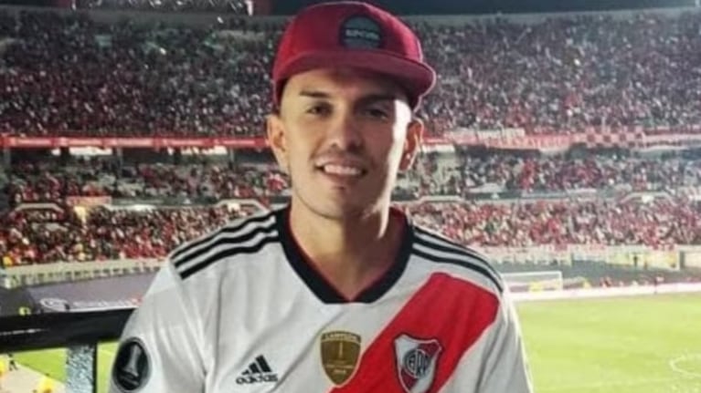 comia-un-pancho-frente-al-lavadero-de-un-amigo-y-lo-mataron-de-tres-tiros-el-dueno-desaparecio-y-sos-20260915-022805