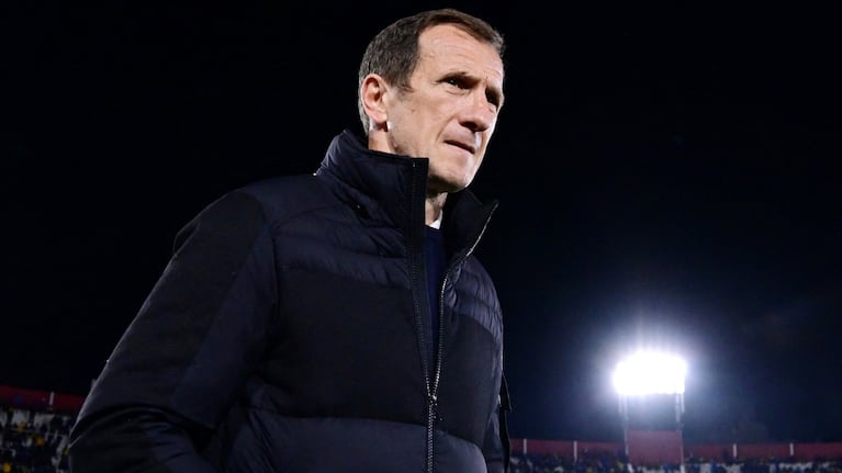 con-tres-cambios-rodolfo-arruabarrena-presento-la-lista-de-convocados-de-boca-para-el-partido-de-vue-20260915-000703