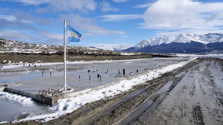 en-medio-de-la-tension-por-malvinas-el-gobierno-destinara-mas-de-300-mil-millones-en-2027-para-la-ba-20260913-000612