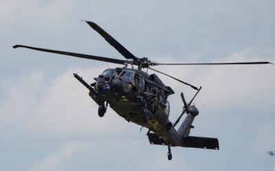 En pleno aumento de la tensión con Londres por Malvinas, EE.UU. aprobó la venta de cuatro helicópteros militares a la Argentina