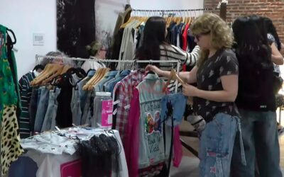 Feria de moda circular en Paraná: emprendedores ofrecieron prendas de marca desde $15.000