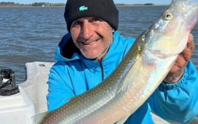 La emotiva despedida a uno de los pescadores que murió luego de que una lancha volcara en Laguna del Monte