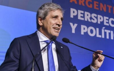 Luis Caputo respondió a las críticas de la UIA: “Defiendo los intereses de los argentinos, no los de algunos empresarios”