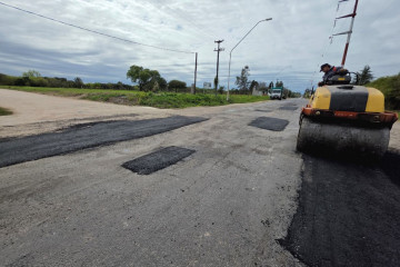 Plan Calle a Calle: el Municipio intensifica la recuperación vial en distintos puntos de Paraná