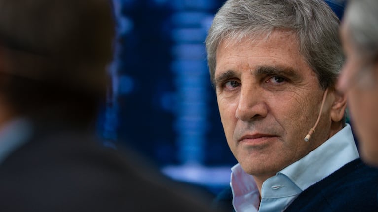 presupuesto-2027-el-gobierno-proyecta-que-la-inflacion-sera-del-18-que-el-pbi-crecera-un-4-y-que-el-20260916-001043